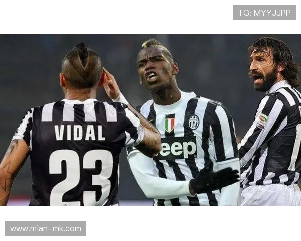 戈森斯：柏林联合中场拦截核心，全场完成五次关键抢断