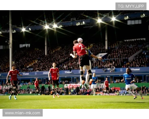 曼联0-1不敌十人埃弗顿，联赛遭遇三轮不胜